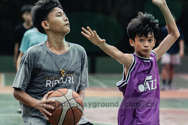 PC端赛程收藏界面，多场比赛卡片